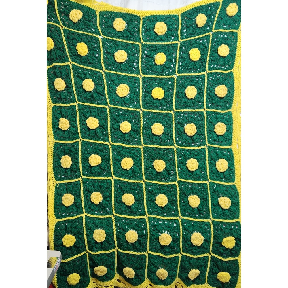 Vintage Handmade Crochet Granny Square Afghan‎ Blanket Green Yellow Floral Throw
